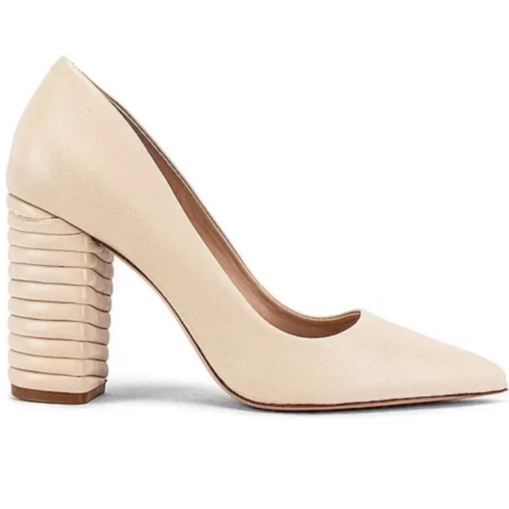 SCHUTZ 
Kathie Pumpcream - Off White